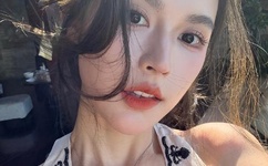 厨房里两只乳头被吸肿了